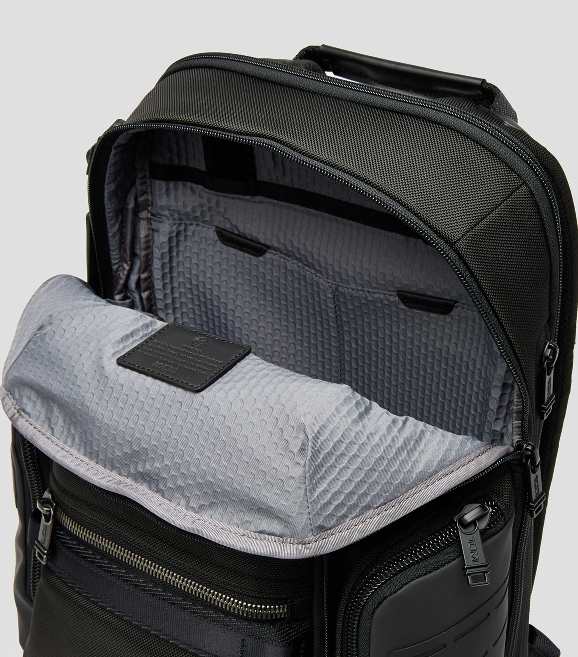 Tumi Navigation Backpack Hombre